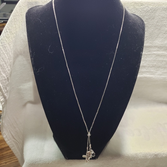 Beautiful silver tone small snake pattern necklace with a wing, a cross, bead - Picture 2 of 9